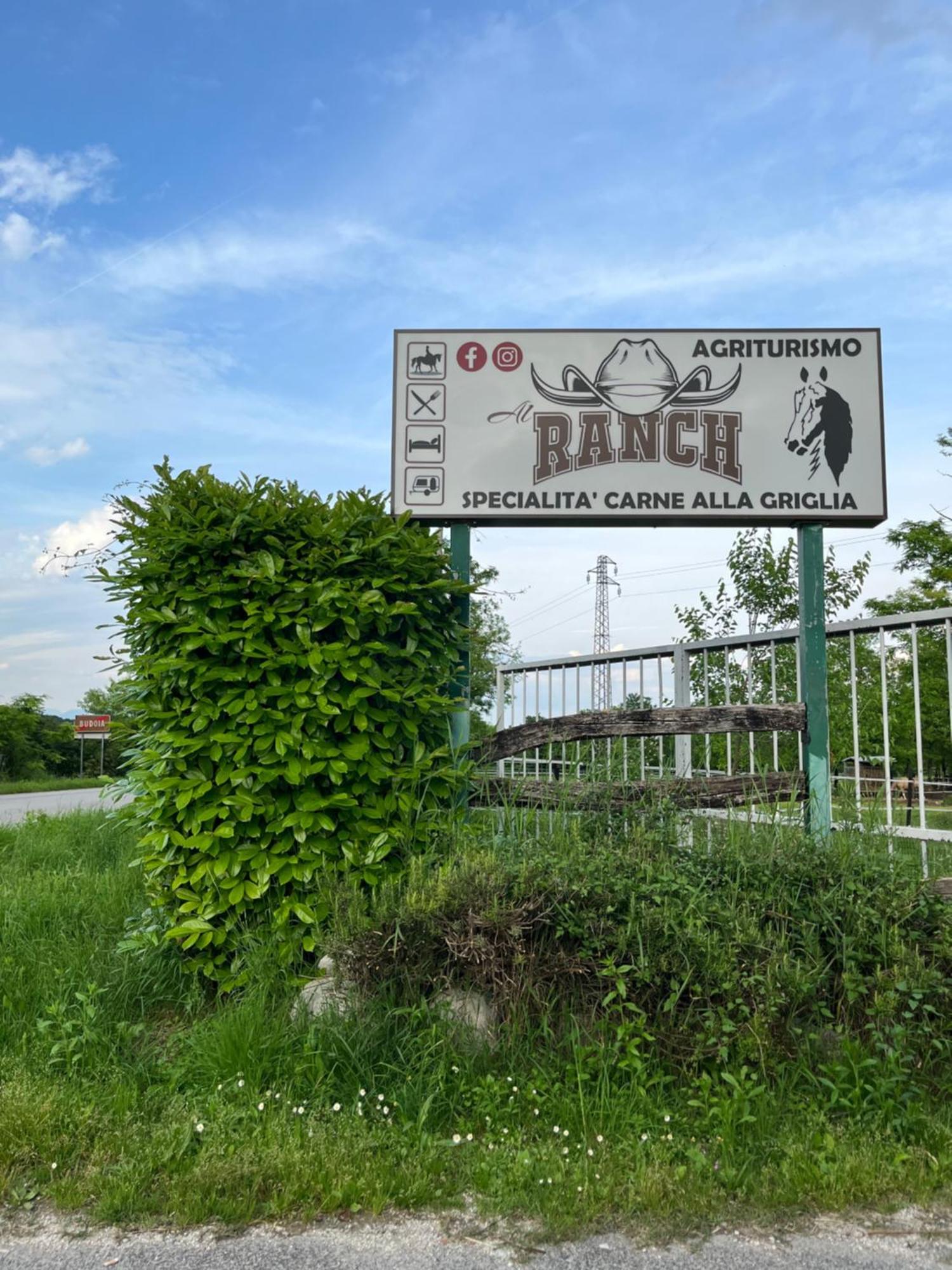 Agriturismo Al Ranch Castello dʼAviano Zewnętrze zdjęcie